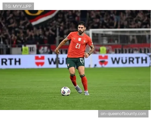 绝杀英雄内维斯：接受全场欢呼的荣耀时刻