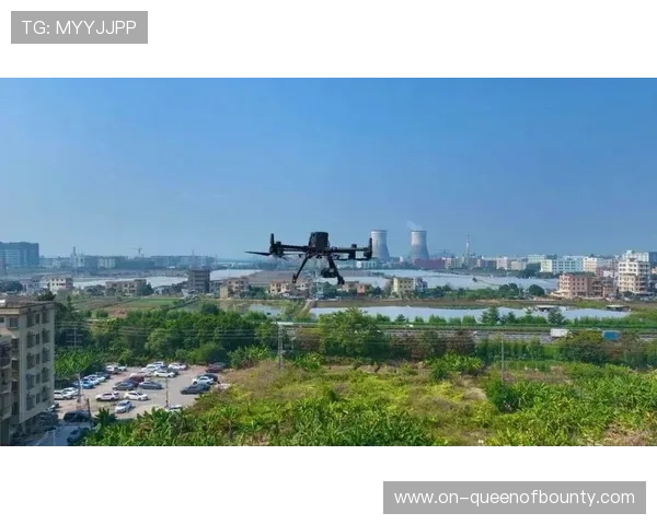 大连青训基地引入无人机巡检系统,实时监测草皮健康状态 大连青训基地引入无人机巡检系统,实时监测草皮健康状态